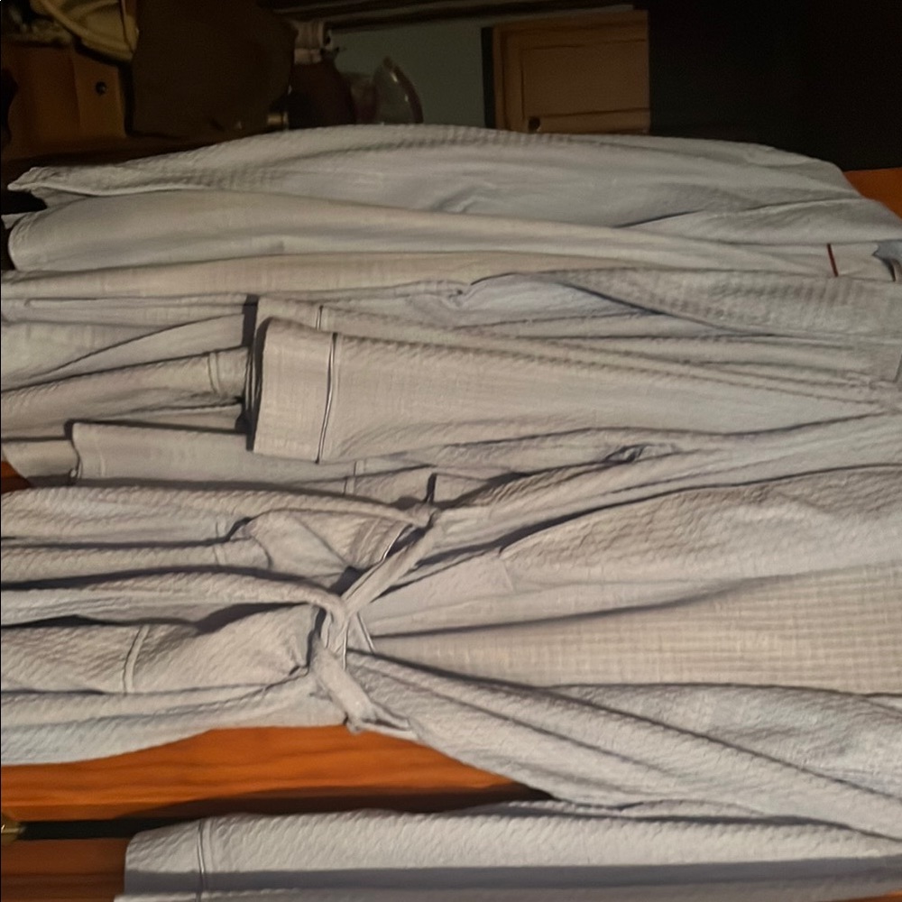 3 Elegant light blue
Women’s robes
for wedding for hair & makeup pockets,belts